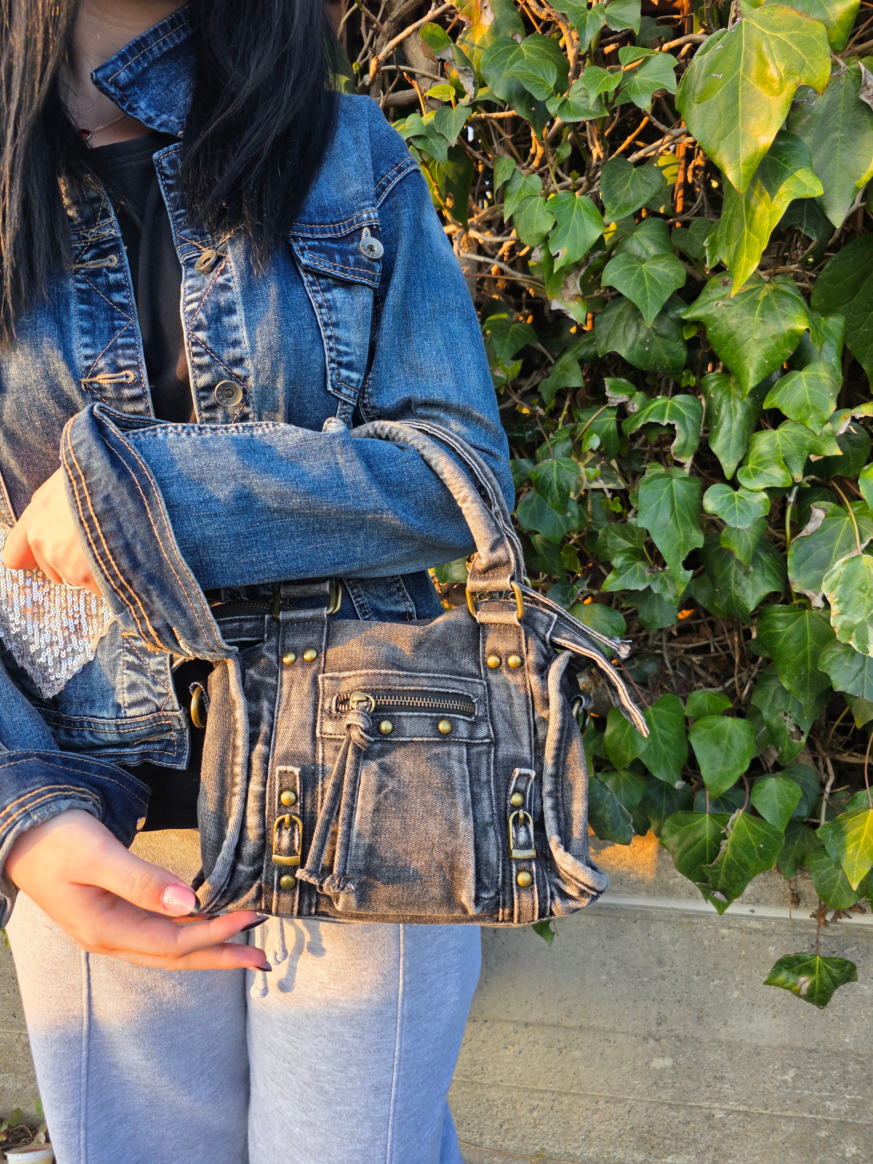 BORSA JEANS MEDIA
