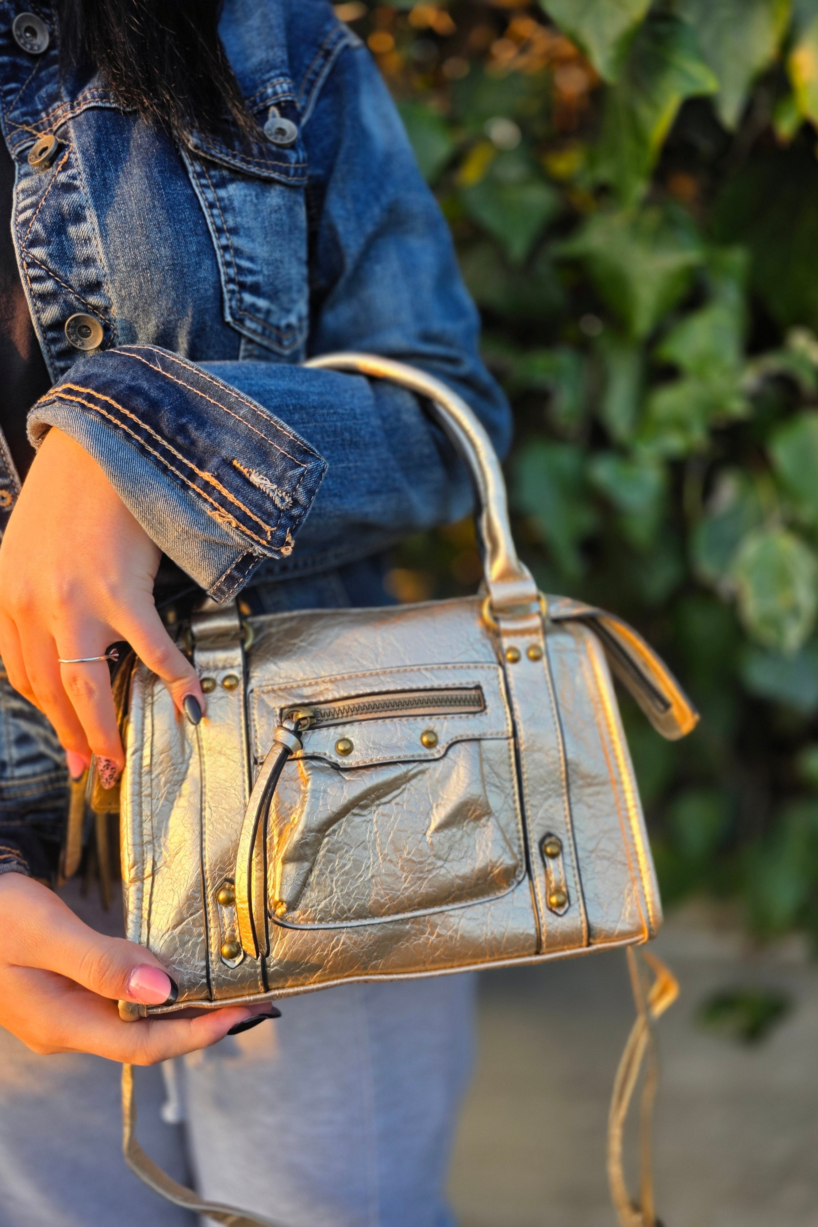 BORSA ECOPELLE ORO ZIP