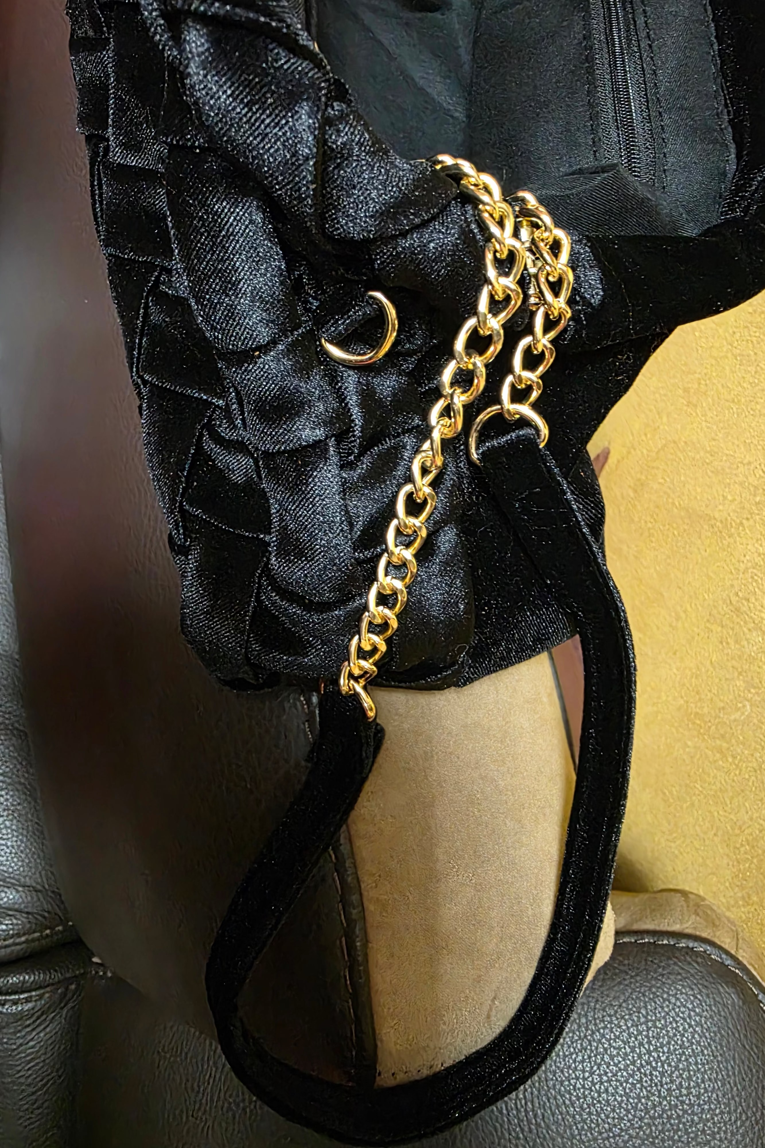 CLUTCH INTRECCIATA VELLUTO NERO