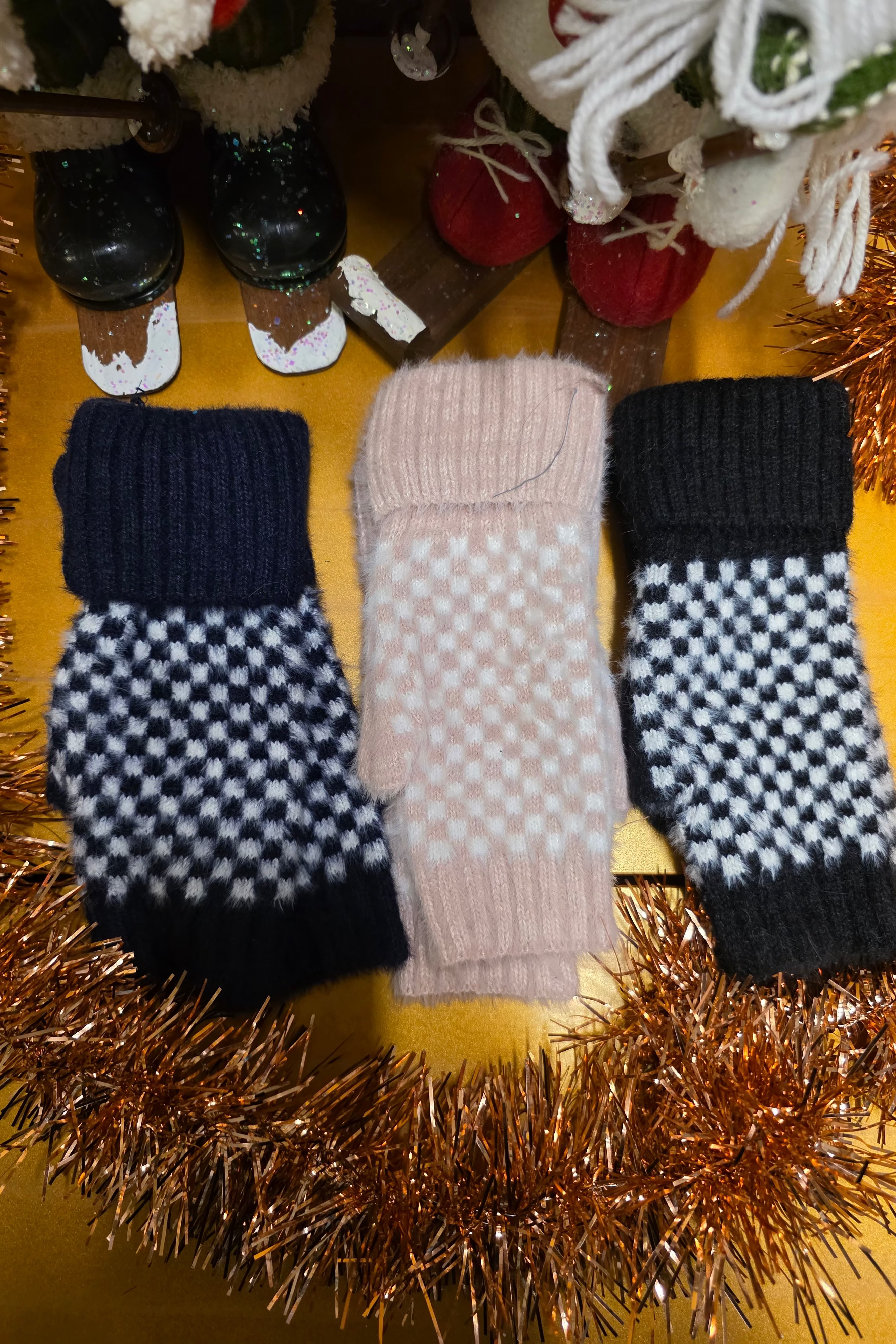 GUANTO LANA QUADRETTI SENZA DITA