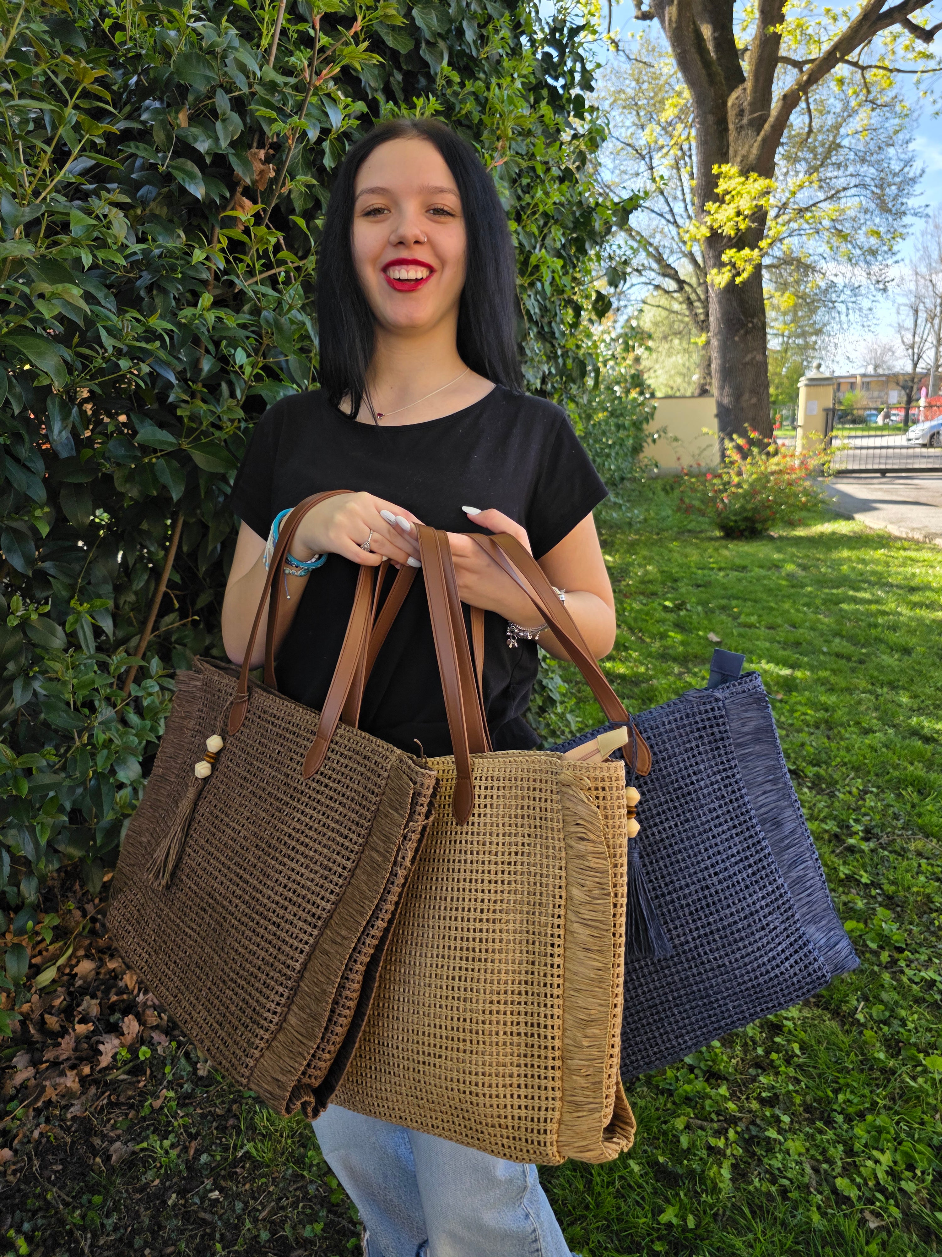 BORSA RAFFIA CON FRANGE LATERALI