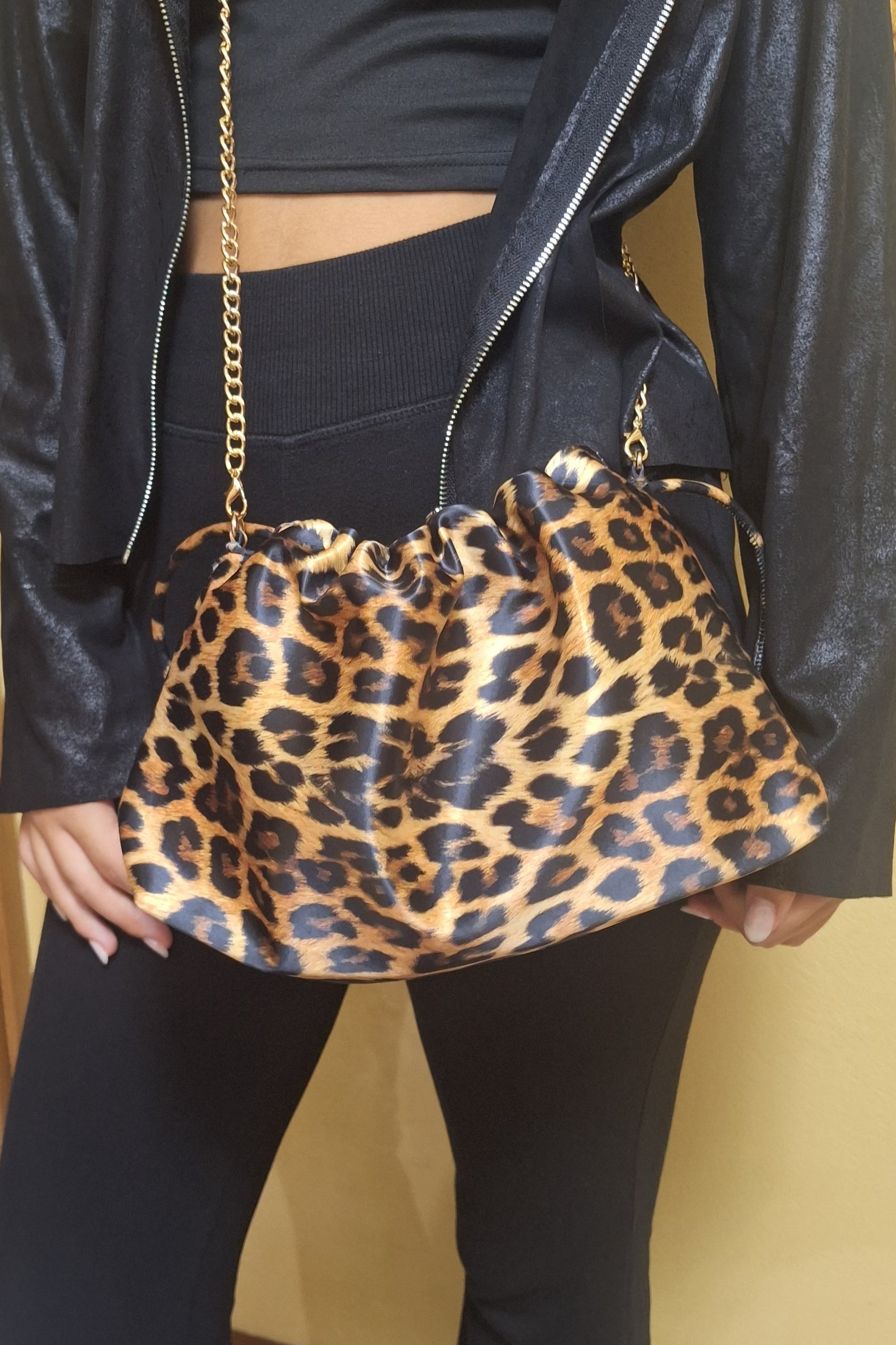 CLOUTH MACULATA LISCIA