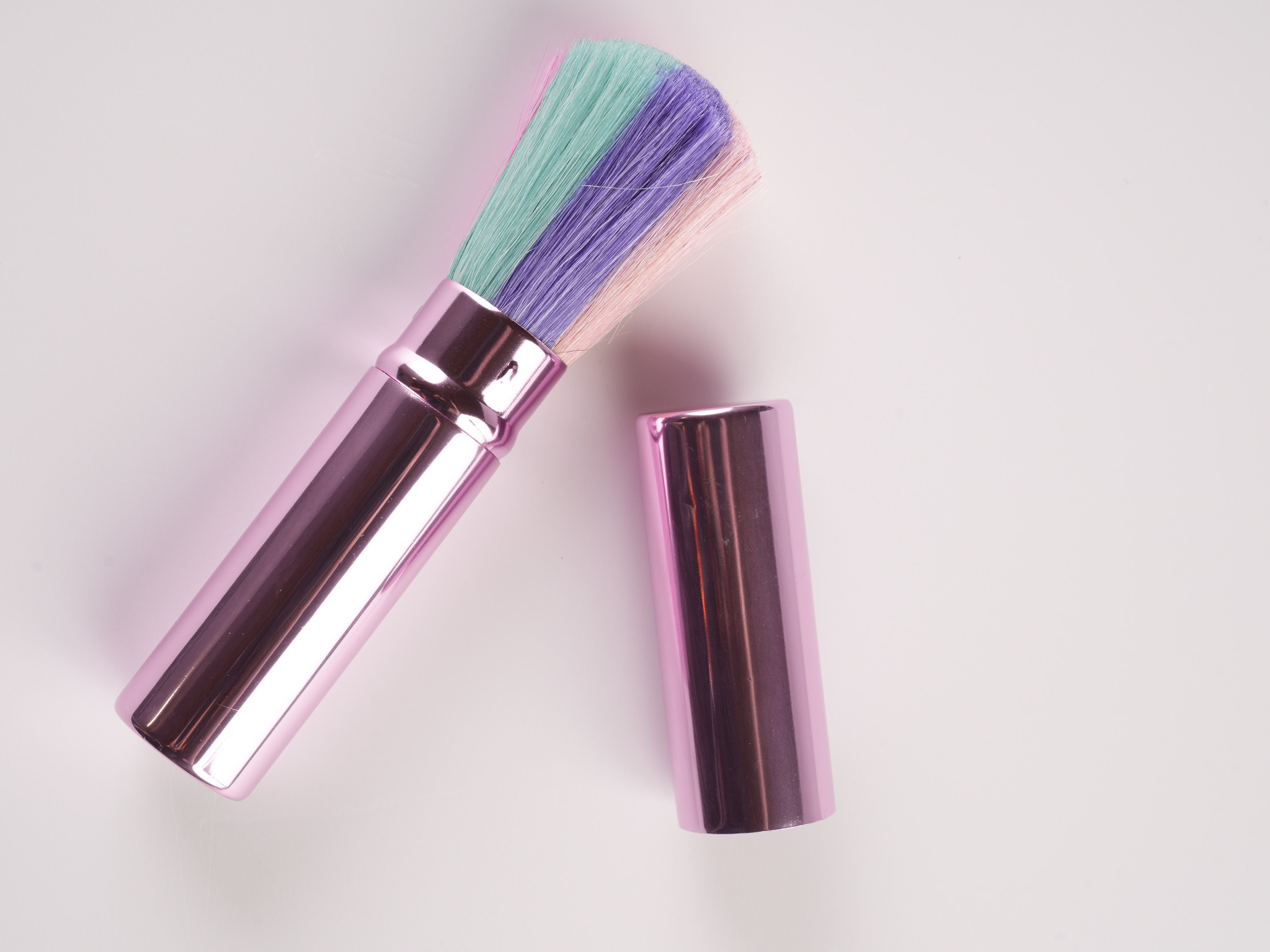 PENNELLO TRUCCO RETRAIBILE