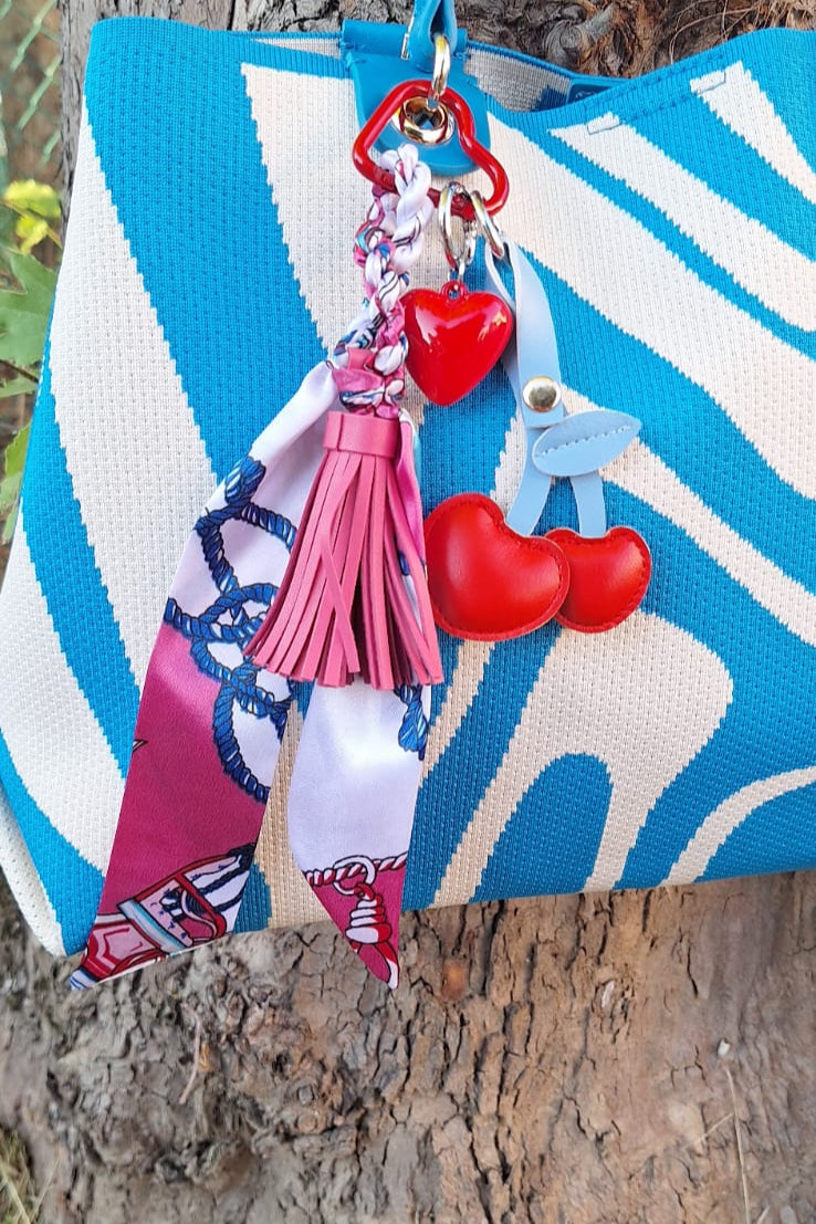 CHARMS CILIEGIA ECOPELLE ROSSA CON FOULARD