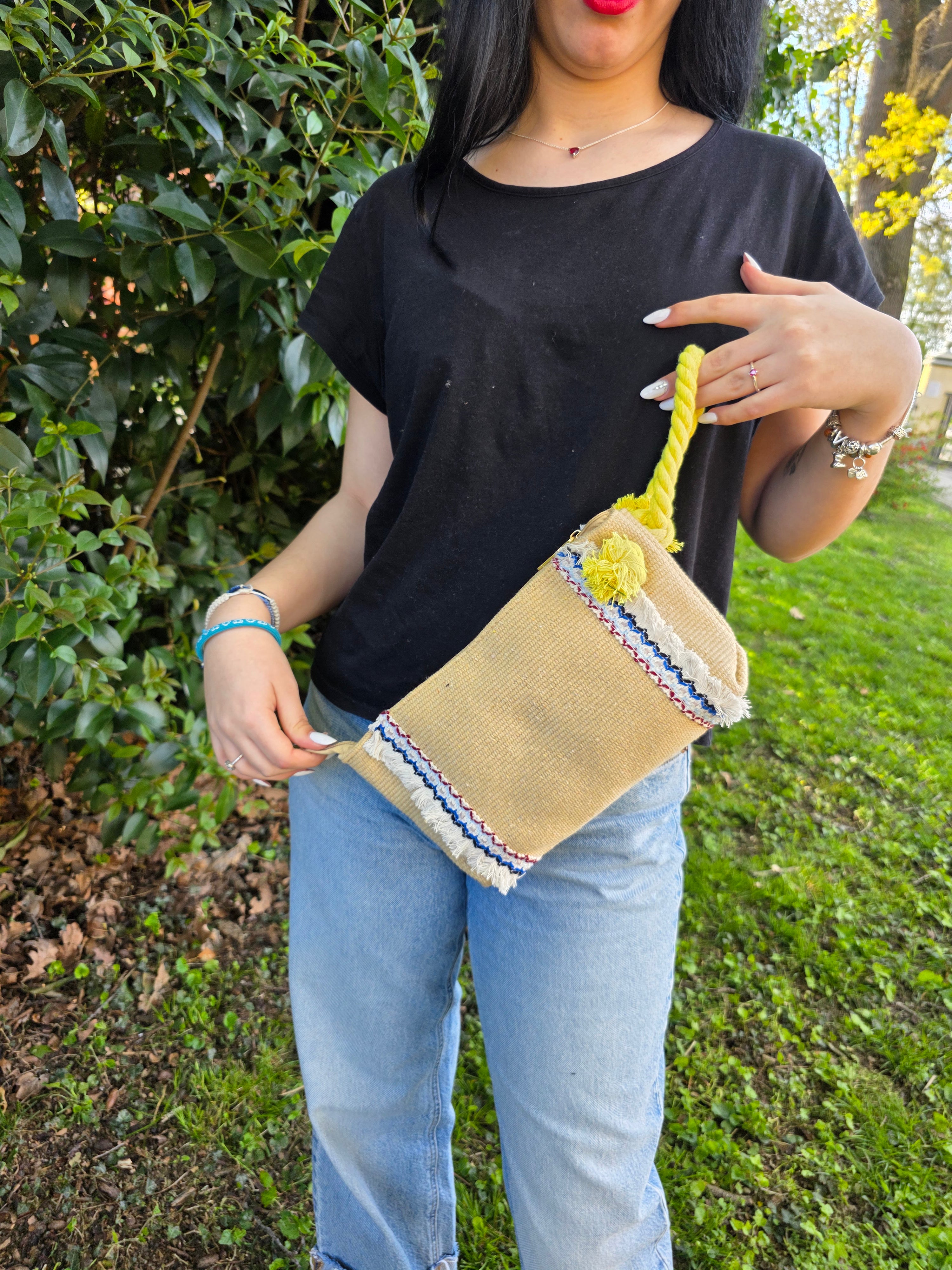 POCHETTE JUTA CON LACCIO