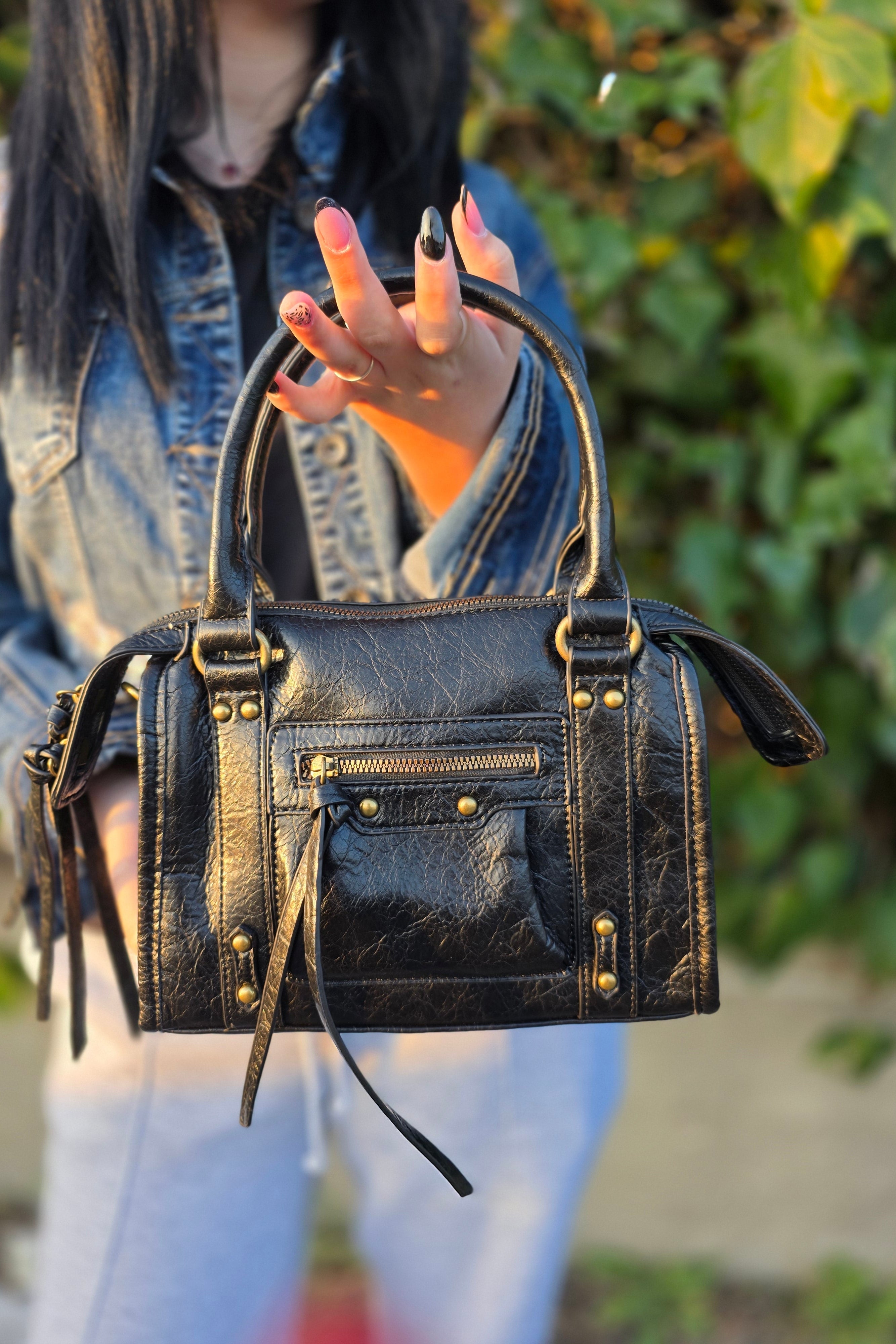 BORSA ECOPELLE NERA ZIP