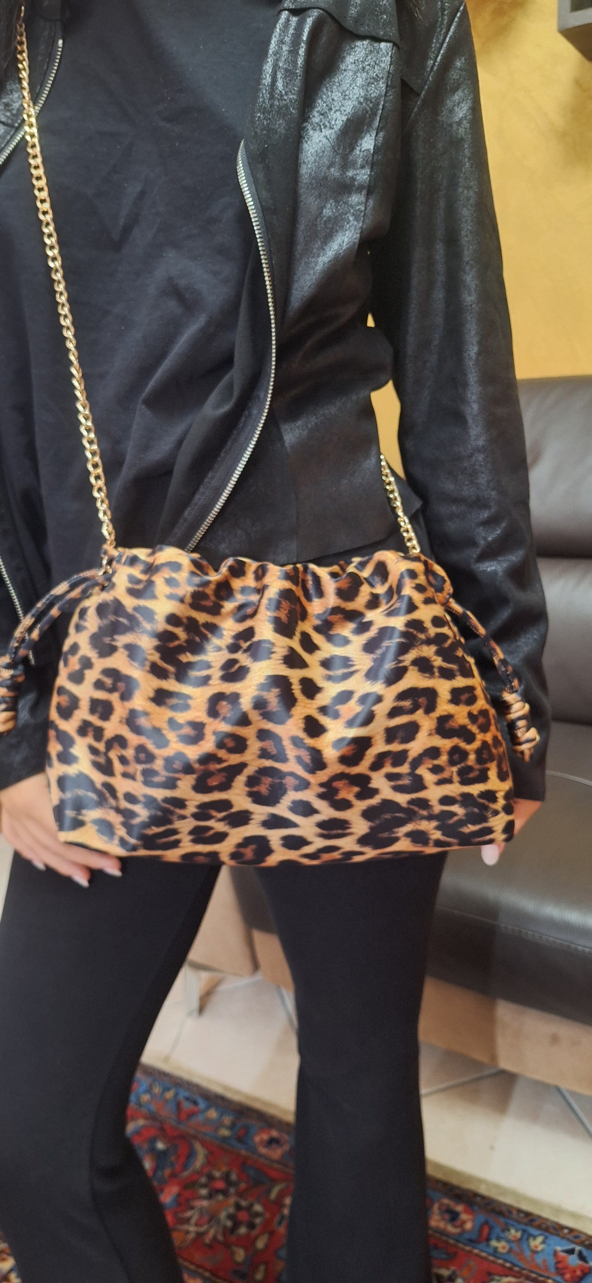 CLOUTH MACULATA LISCIA